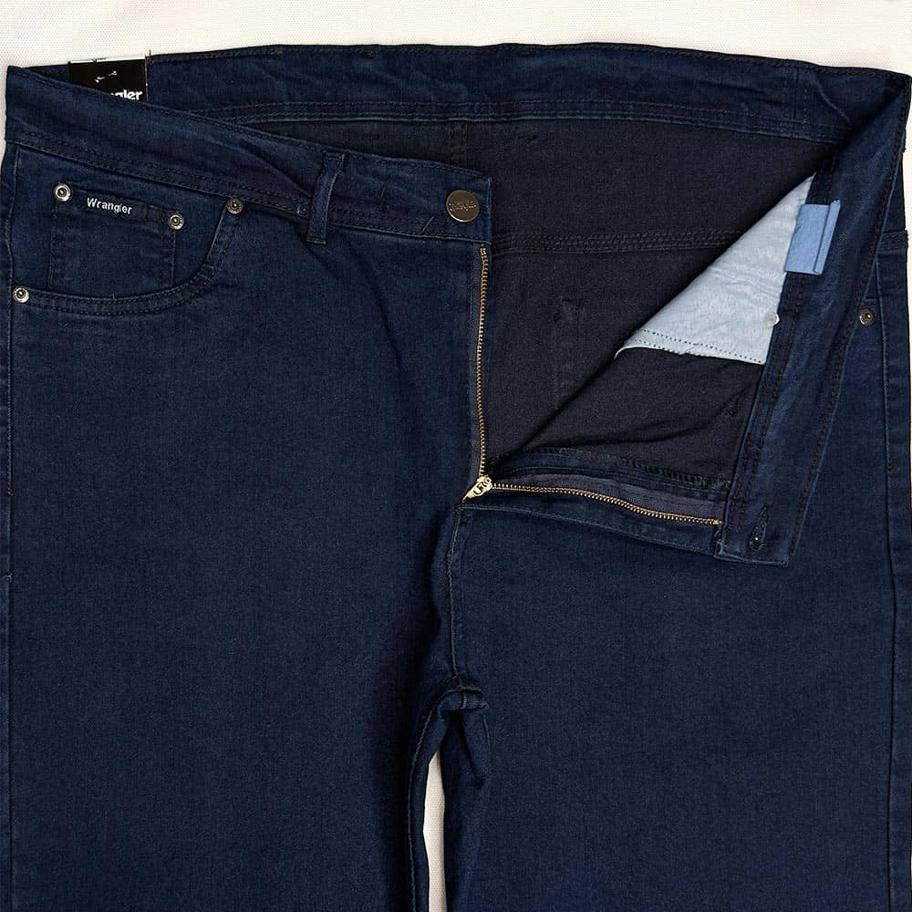 شلوار جین راسته فاق بلند سایز بزرگ سورمه‌ای کلاسیک نمای نزدیک
