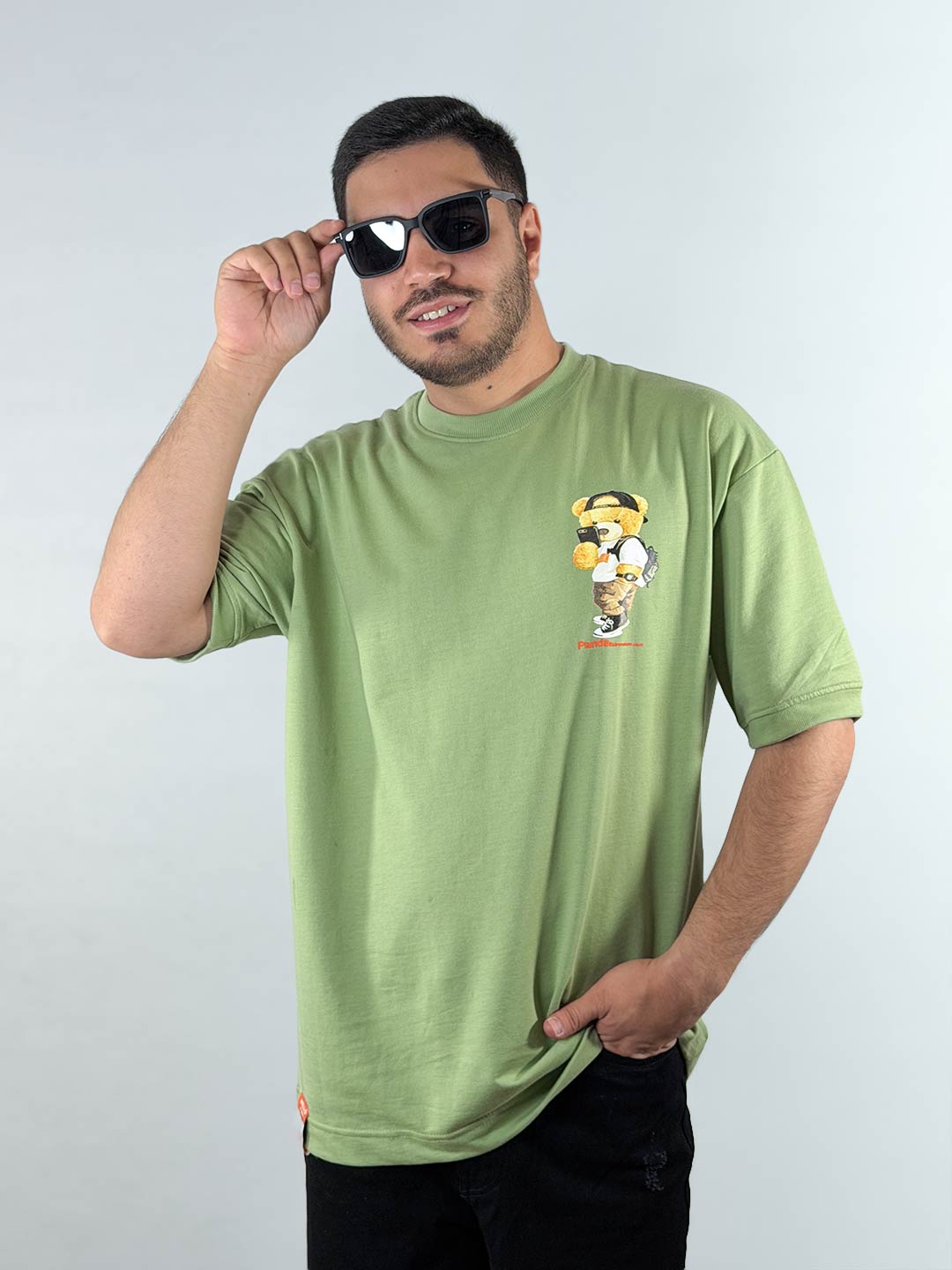 PURSUE-CHASE-Drop-Shoulder-T‑Shirt-–-Green-1220190-1 تیشرت دراپ شولدر یا تیشرت باکسی قواره آزاد و سرشانه افتاده سبز 1220190-12نمای جلو