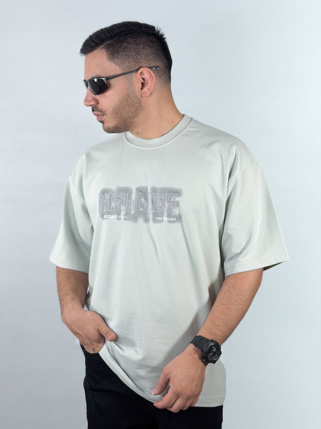 Men’s-Gray-Nellies-Graphic-Boxy-Heavyweight-Cotton-T-Shirt-1220237-2 تیشرت باکسی دورس دو نخ طرح NELLIES رنگ طوسی 1220237-2 نمای جلو